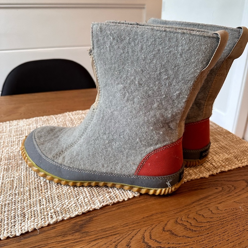 Winter boots